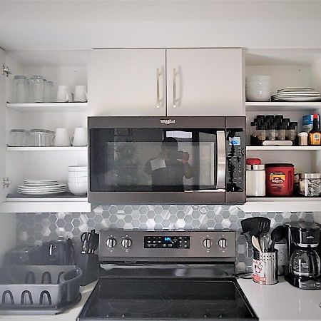 Serene 2 Bedroom Condo With Balcony And Lakeview Winnipeg Extérieur photo