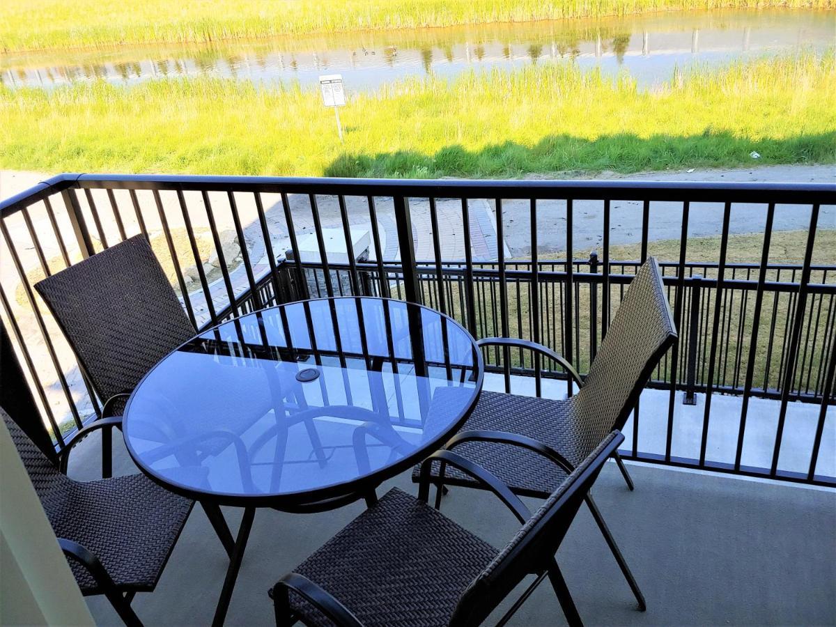 Serene 2 Bedroom Condo With Balcony And Lakeview Winnipeg Extérieur photo